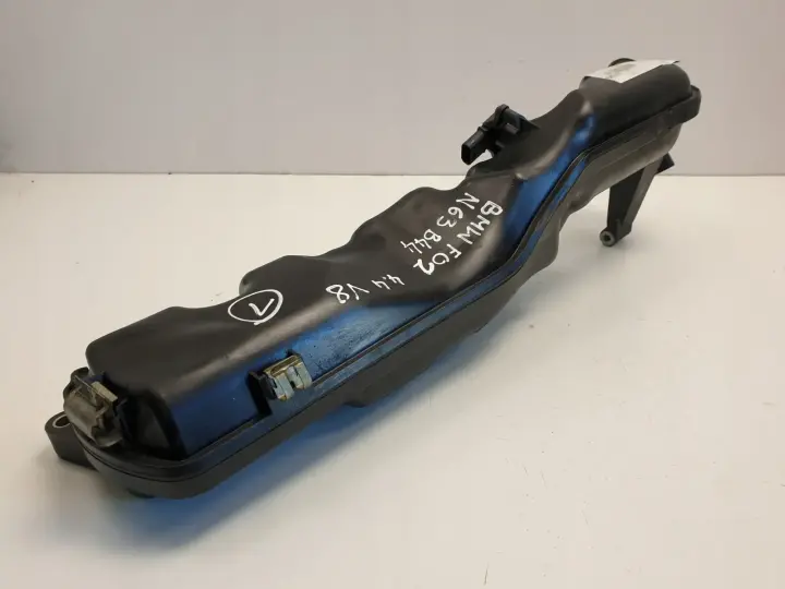 BMW F01 F02 750 i 4.4 V8 KOLEKTOR SSĄCY 7601432
