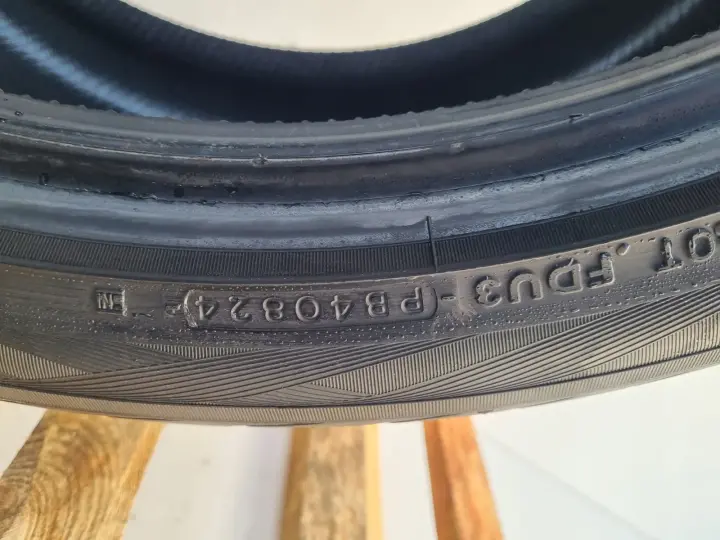 Porsche Cayenne III OPONA LETNIA Yokohama Advan Sport V105 285/35 R22 2024r
