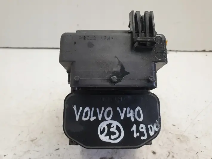 Volvo S40 V40 1.9 D POMPA ABS hamulcowa 30857585
