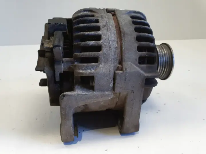 Opel Zafira B 1.8 16V ALTERNATOR 100A 0124425020 bosch