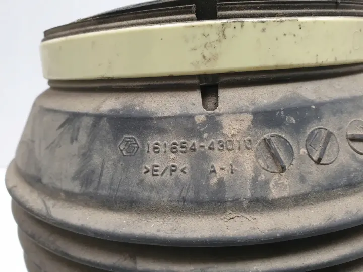 Land Cruiser 150 PRAWA PODUSZKA ZAWIESZENIA Miech