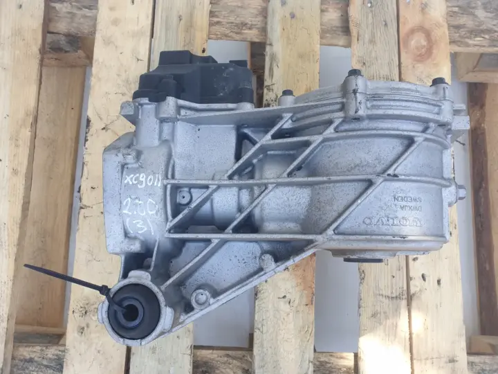Volvo XC60 II V60 TYLNY MOST DYFERENCJAŁ tył P1216694