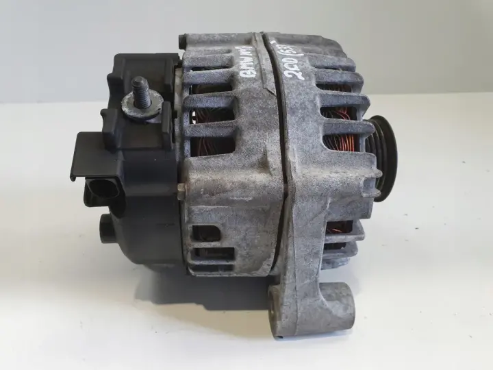 BMW E87 E90 2.0 D ALTERNATOR valeo 7802261 AL03 180A