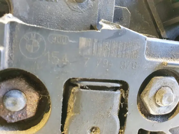 Mini Cooper R56 1.6 D HDI ALTERNATOR 7794970 bosch
