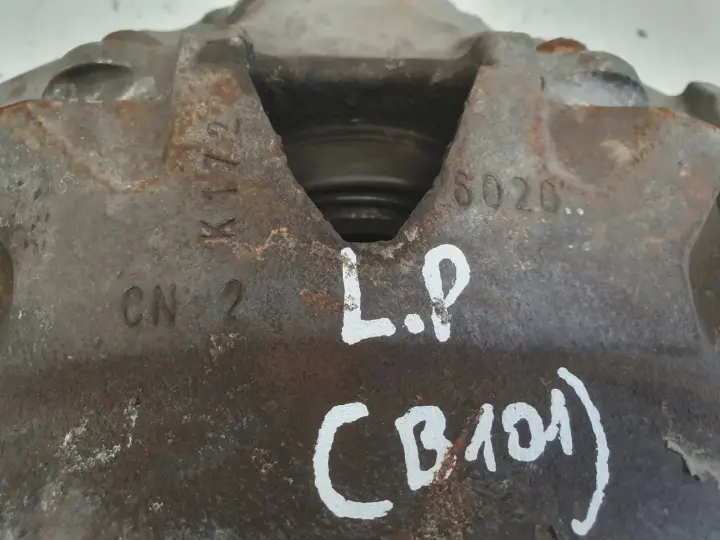 Volvo S60 II V60 I PRZEDNI ZACISK HAMULCOWY lewy przód kierowcy 316 mm 945