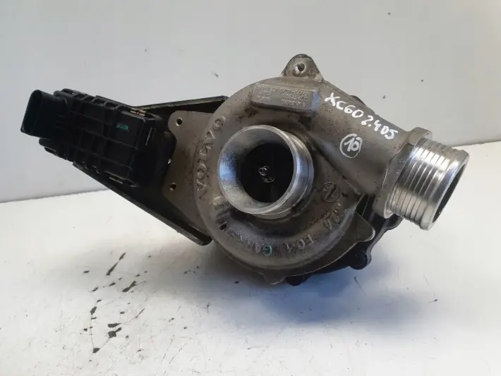 Volvo XC90 2.4 D5 TURBOSPRĘŻARKA turbo 30757080