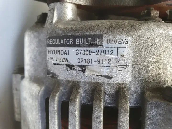 Hyundai Tucson 2.0 CRDI ALTERNATOR 37300-27012