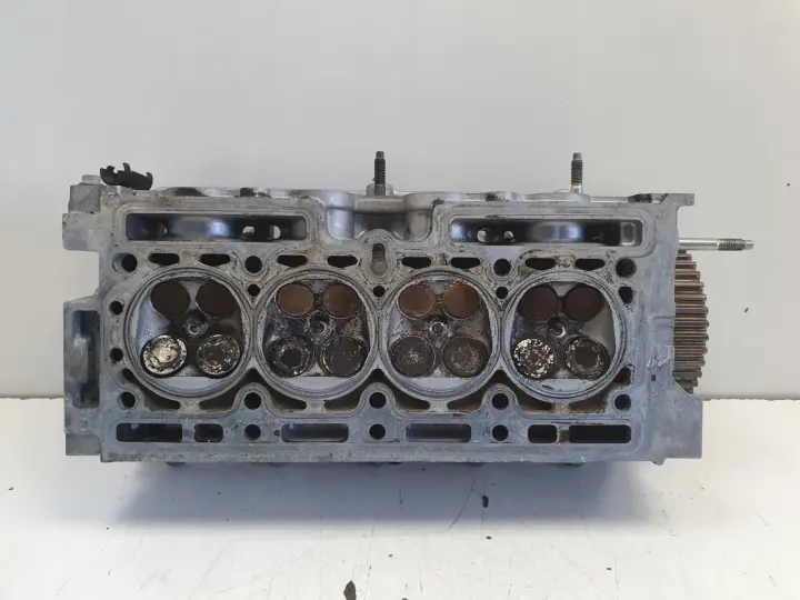 Renault Clio III 1.6 16V GŁOWICA CYLINDRÓW 8200293024