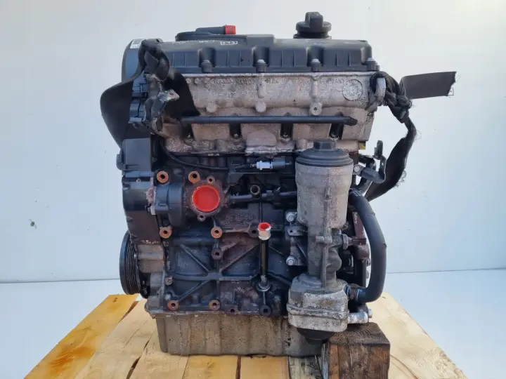 SILNIK BEZ OSPRZĘTU VW Caddy III 2.0 SDI 70KM ładnie pracuje BST