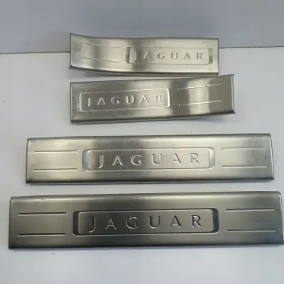 Jaguar XJ X351 LISTWY PROGOWE nakładki OZDOBNE