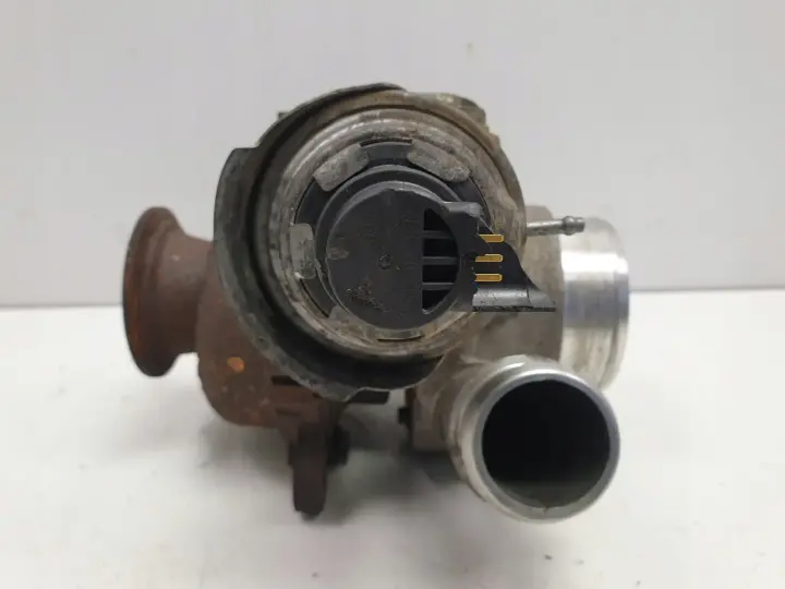 Volvo XC60 2.0 D3 TURBOSPRĘŻARKA turbo 31331331