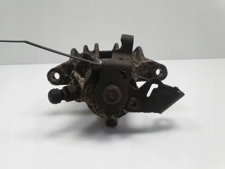 Vw Passat B5 Audi A4 B5 ZACISK HAMULCOWY Prawy tył pasażera