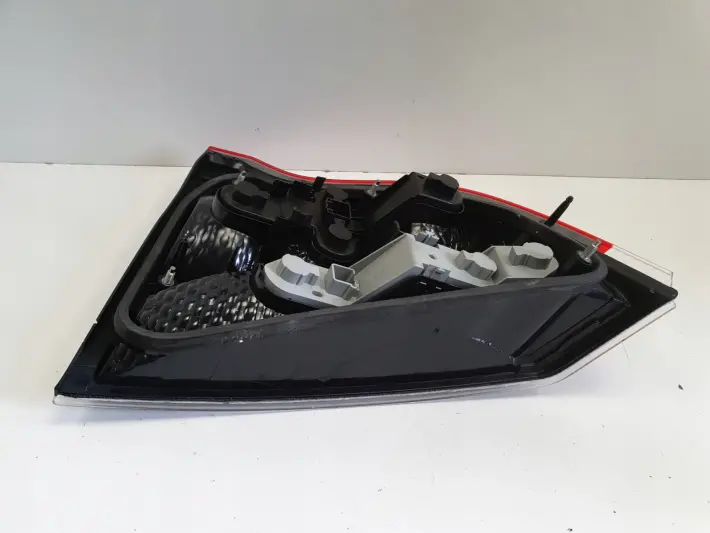 VOLVO S60 I LIFT 04-10r TYLNIA LAMPA LEWA LEWY TYŁ