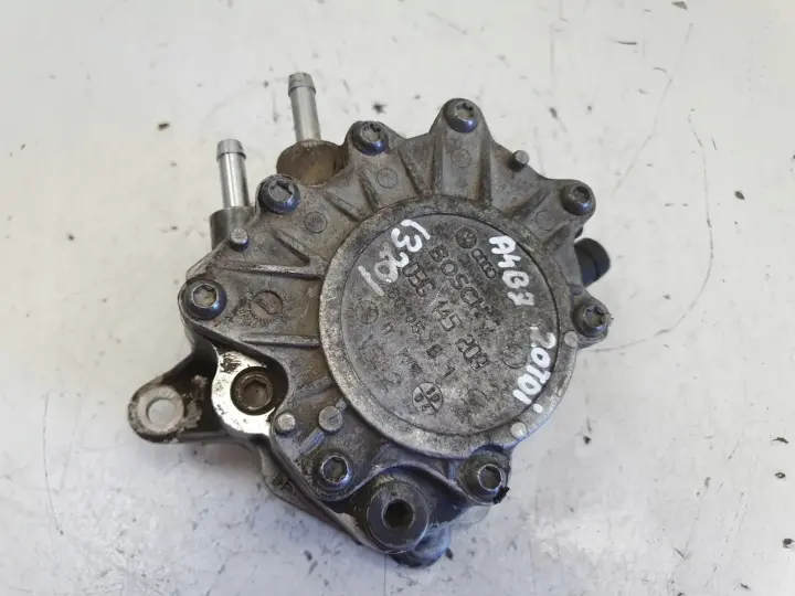 Audi A4 B7 2.0 TDI POMPA VACUM wakum 03G145209