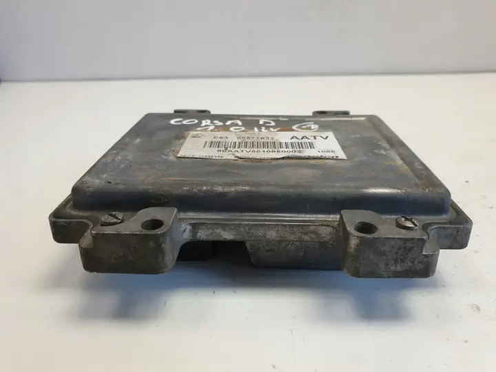 Opel Corsa D 1.0 12V STEROWNIK SILNIKA 55577832