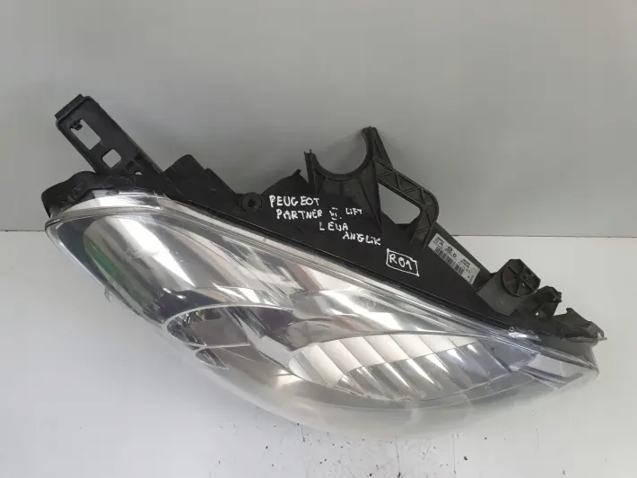 Peugeot Partner III lift PRZEDNIA LAMPA PRAWA prawy przód anglik 9677202180