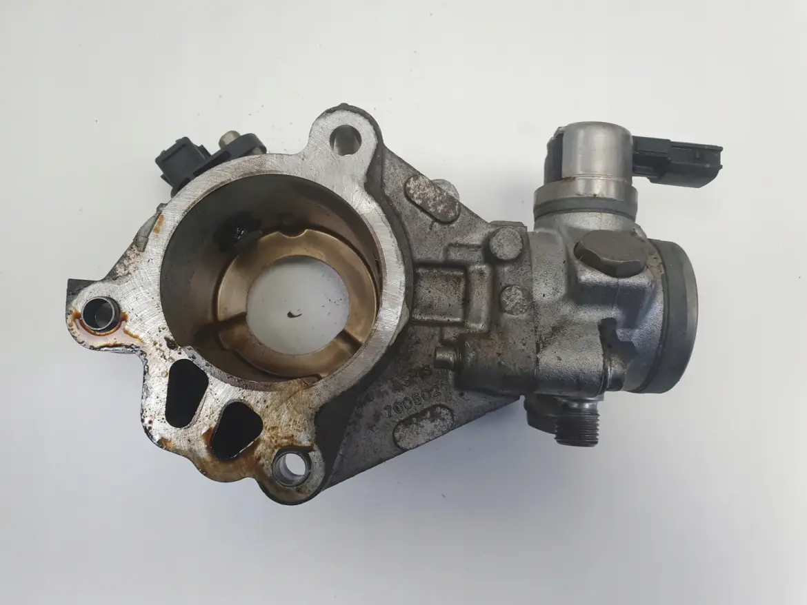 Mazda 2 III 1.5 SkyActive-G POMPA WTRYSKOWA PALIWA SM296100-0020