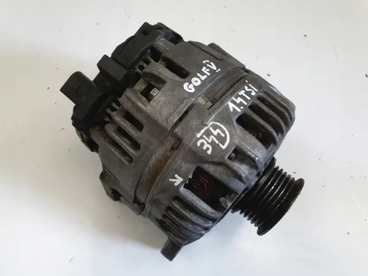 VW Golf V 1.4 FSI ALTERNATOR 03C903023D 110A bosch