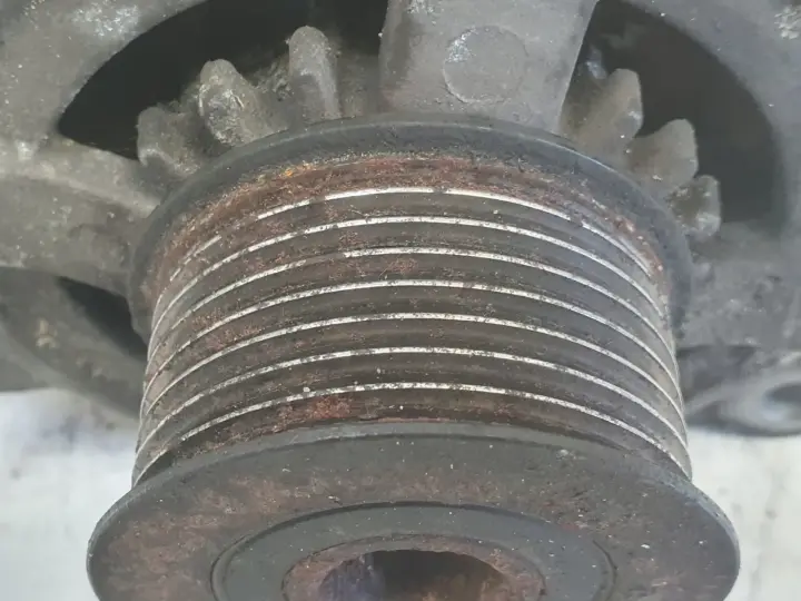 Land Rover Discovery III 2.7 TD V6 ALTERNATOR