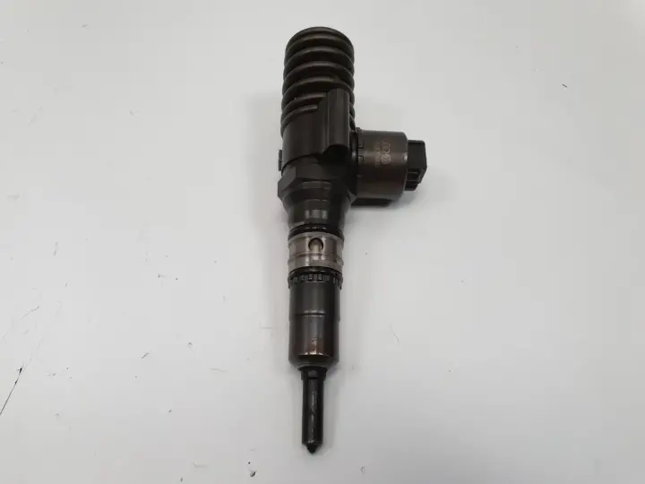 Vw Golf V Audi A3 8P A4 B7 2.0 TDI POMPOWTRYSKIWACZ wtrysk 03G130073G+