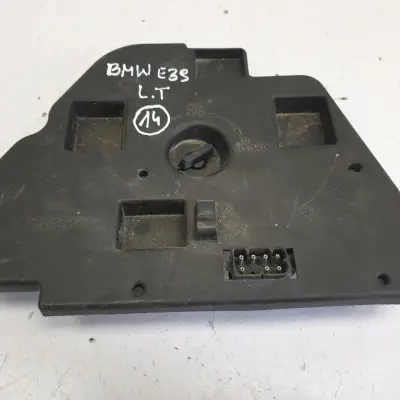 BMW E39 sedan WKŁAD TYLNEJ LAMPY Lewy tył kierowcy 8363565