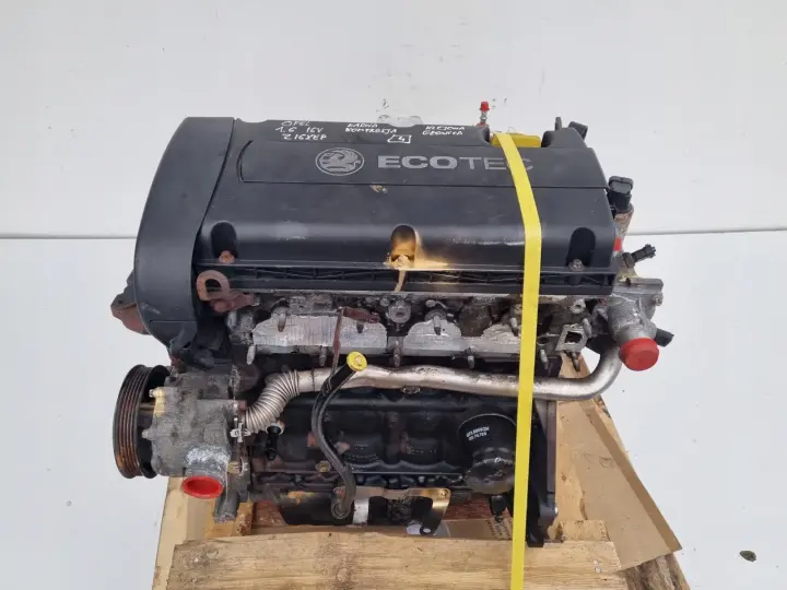 SILNIK KOMPLET Opel Vectra C 1.6 16V klejona głowica Z16XEP