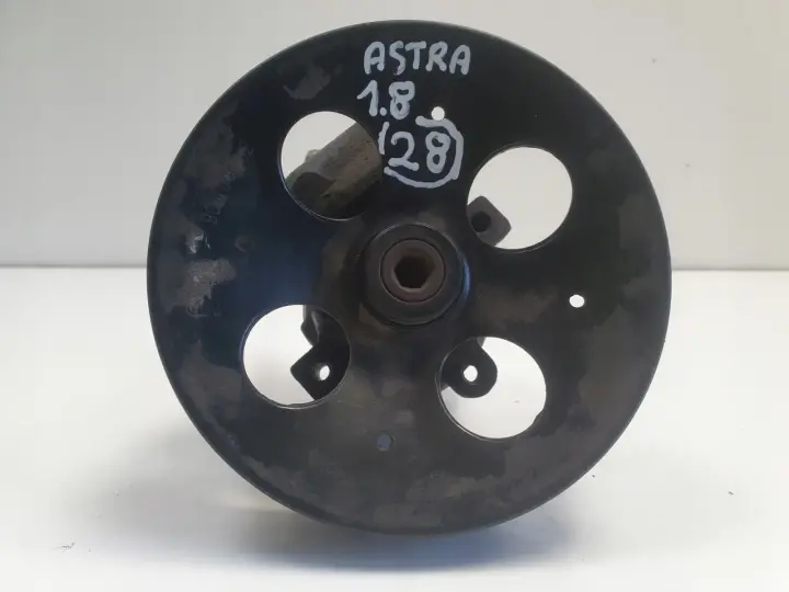 Opel Astra F 1.4 8V POMPA WSPOMAGANIA 90468384