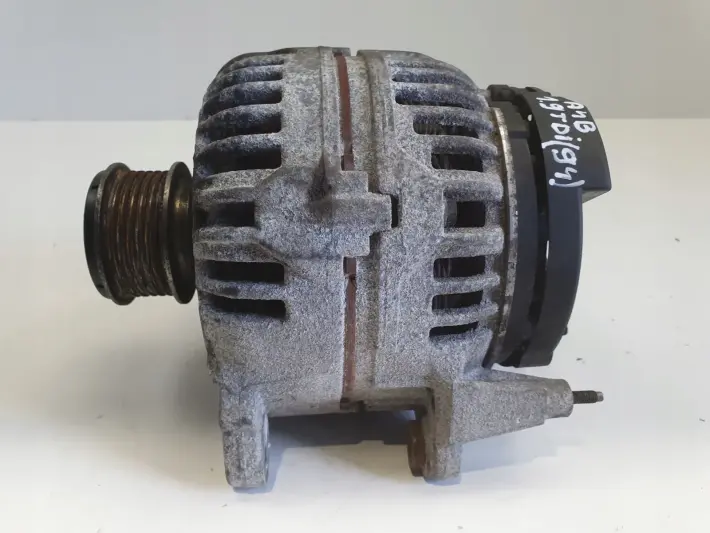 Audi A4 B6 1.9 TDI ALTERNATOR bosch 06F903023J 140A