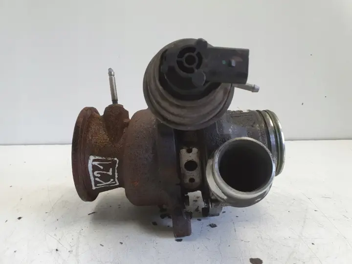 Volvo V40 II 2.0 D3 TURBOSPRĘŻARKA turbo 31380131