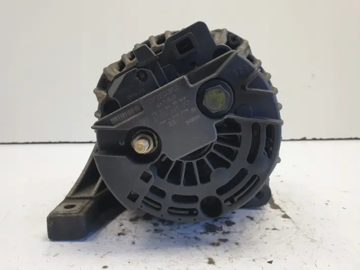 Volvo XC90 2.9 T6 ALTERNATOR 160A 8637849 bosch oryginał