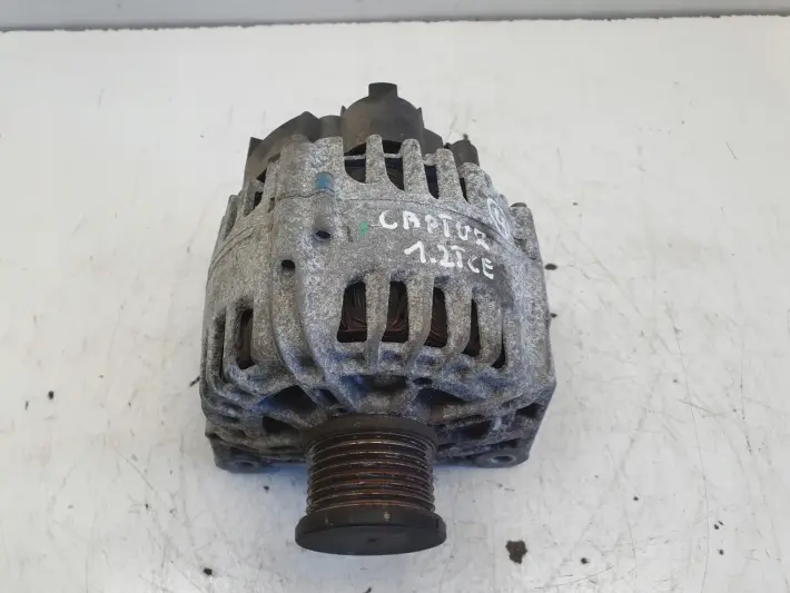 Renault Clio IV 0.9 TCe ALTERNATOR valeo 231007842R