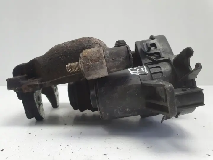 Volvo V60 XC60 II TYLNY ZACISK HAMULCOWY lewy tył 31687554