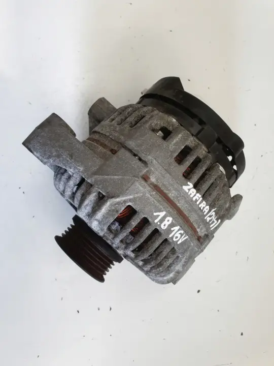 Opel Astra II G 1.6 16V ALTERNATOR 0124425009 bosch