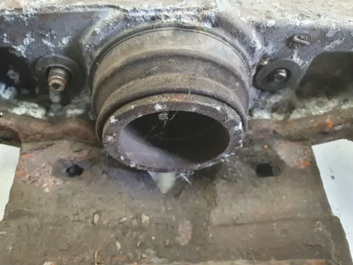 Volvo S80 II V70 III PRZEDNI ZACISK HAMULCOWY prawy przód 316 mm 946