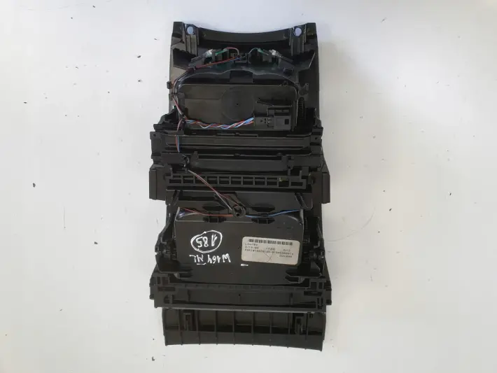 Mercedes ML W164 SCHOWEK TUNELU ŚRODKOWEGO Roletka żaluzja A1646800814
