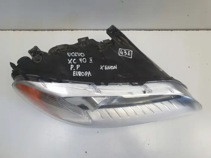 Volvo S80 II V70 III 06-16r PRZEDNIA LAMPA PRAWA PRAWY PRZÓD xenon 31214348