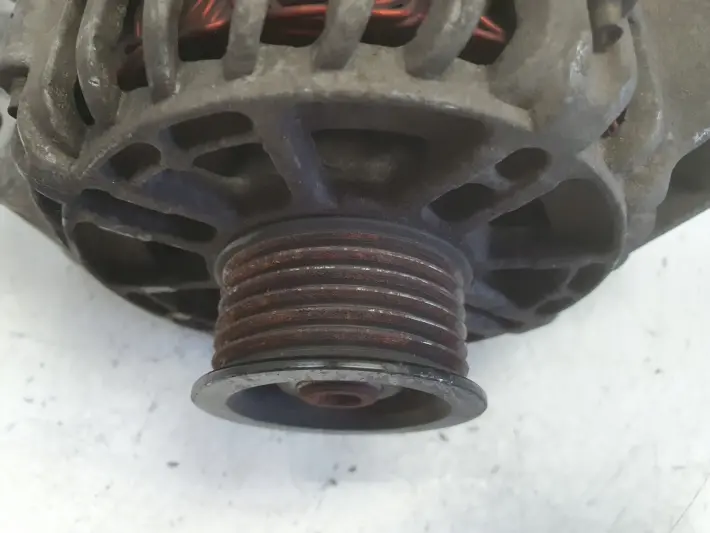 Ford Fiesta V 1.3 8V ALTERNATOR visteon 2S6T-FA