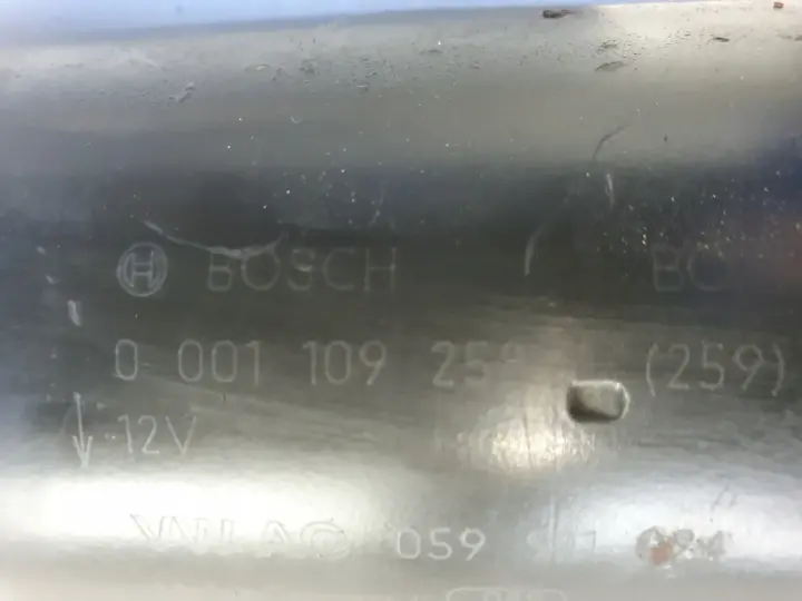 Audi A6 C6 3.0 TDI ROZRUSZNIK bosch 0001109258
