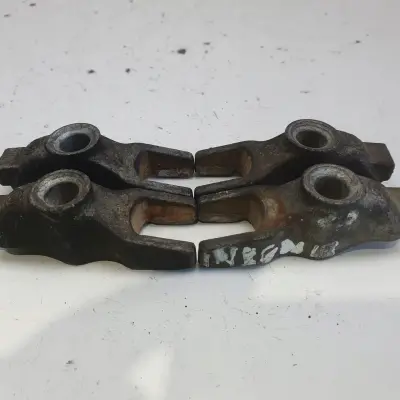 Opel Insignia 2.0 CDTI UCHWYT łapka MOCOWANIE WTRYSKIWACZA WTRYSKU