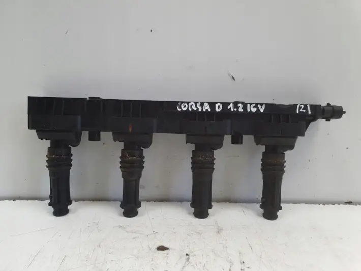 Opel Corsa D 1.2 1.4 16V CEWKA ZAPŁONOWA 0221503472