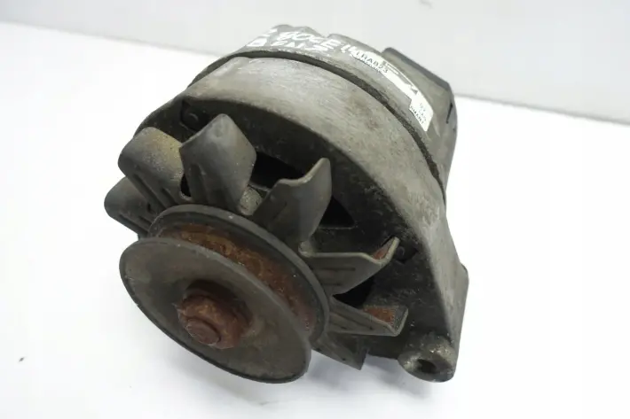 Mercedes W123 280CE 2.8 ALTERNATOR oryginał