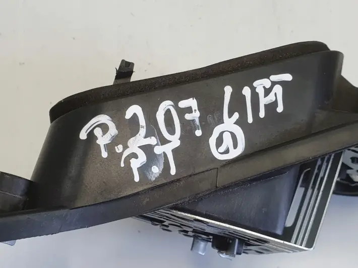 Peugeot 207 lift WKŁAD TYLNEJ LAMPY Prawy tył VP9PXFX-13N004-A
