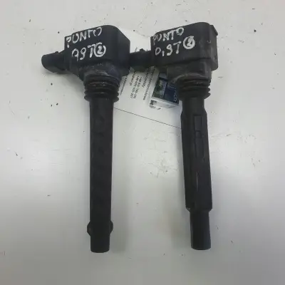 Fiat Punto 0.9 T TwinAir CEWKA ZAPŁONOWA 0221504035 bosch