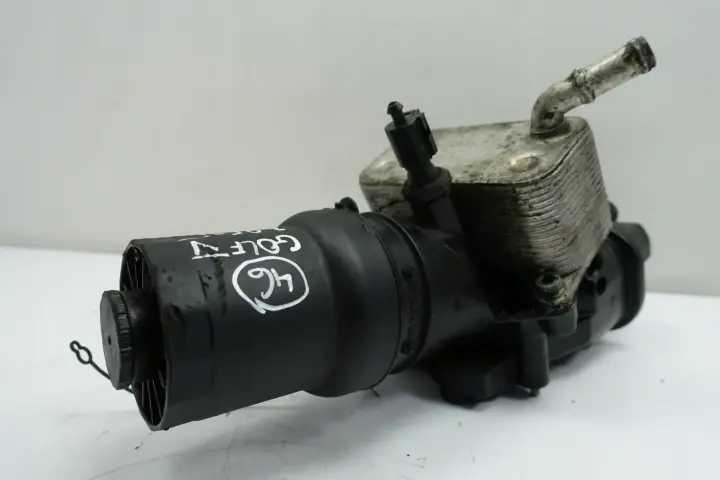 VW Golf V 2.0 FSI OBUDOWA FILTRA OLEJU oryginał