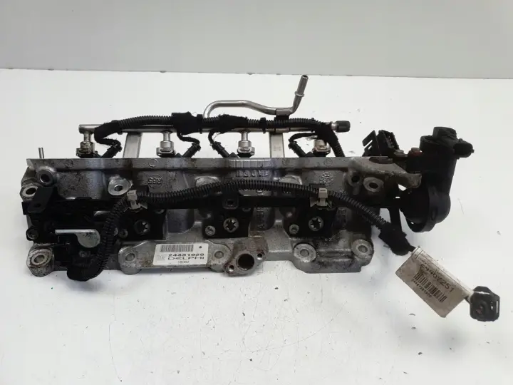 Opel Zafira B 1.6 16V KOLEKTOR SSĄCY wtryskiwacze 24431920