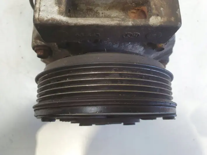 Volvo V70 III 2.4 D5 SPRĘŻARKA KLIMATYZACJI pompa 36051063
