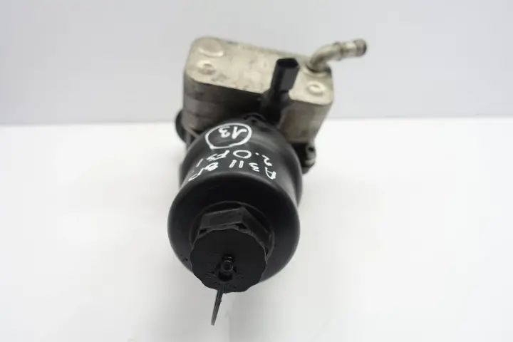 Audi A3 8P II 2.0 FSI OBUDOWA FILTRA OLEJU