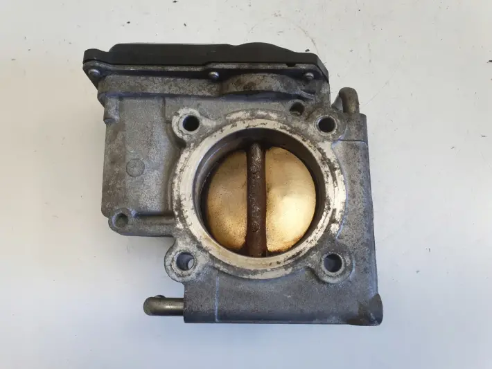 Mazda 6 II GH 2.0 16V Disi PRZEPUSTNICA LF2L13640