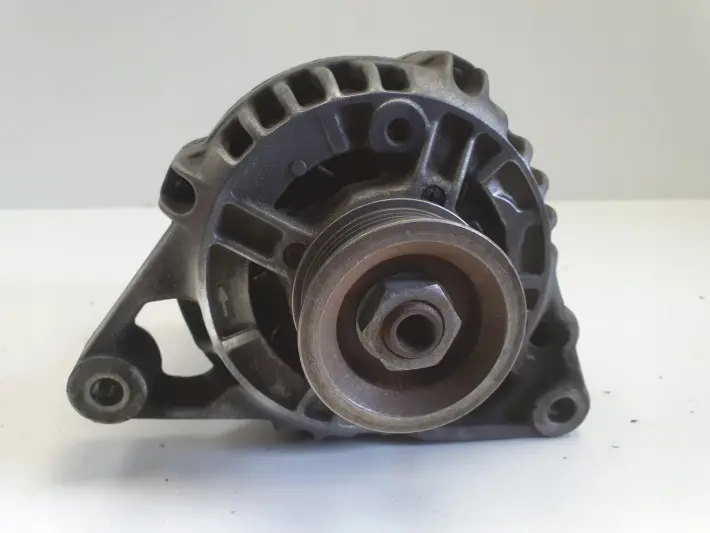 Audi A4 B5 1.8 T ALTERNATOR bosch 0123310022 70A