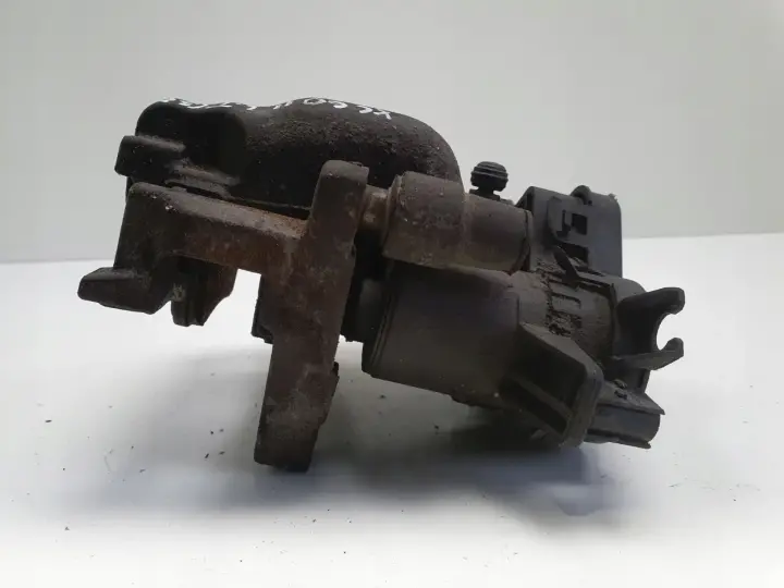 Volvo V60 XC60 II TYLNY ZACISK HAMULCOWY lewy tył 31687554